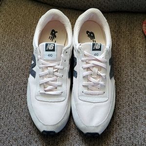 New Balance 410.